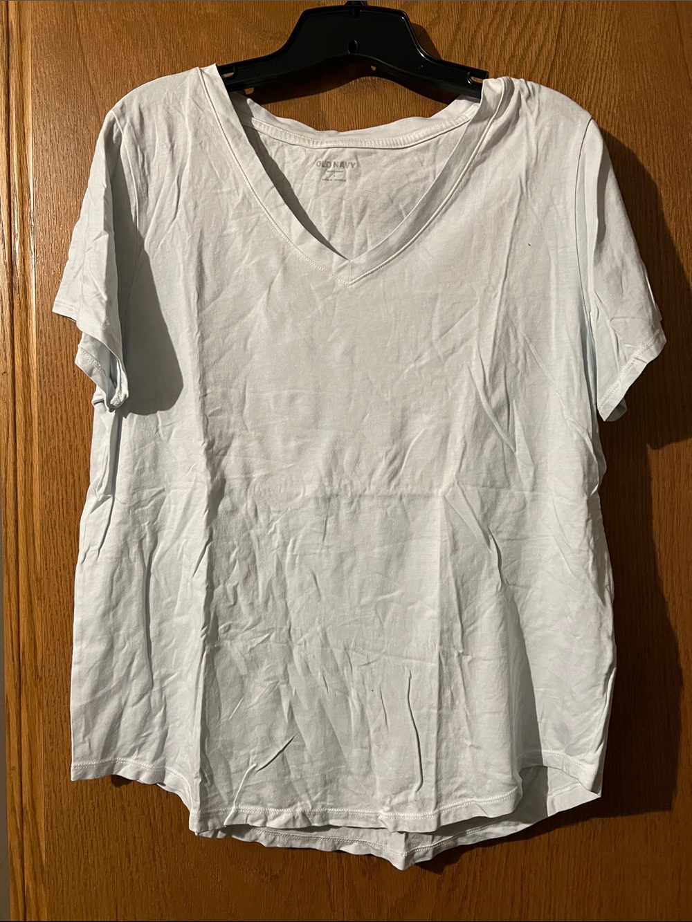Old Navy Women's White V-Neck Short Sleeve Tee